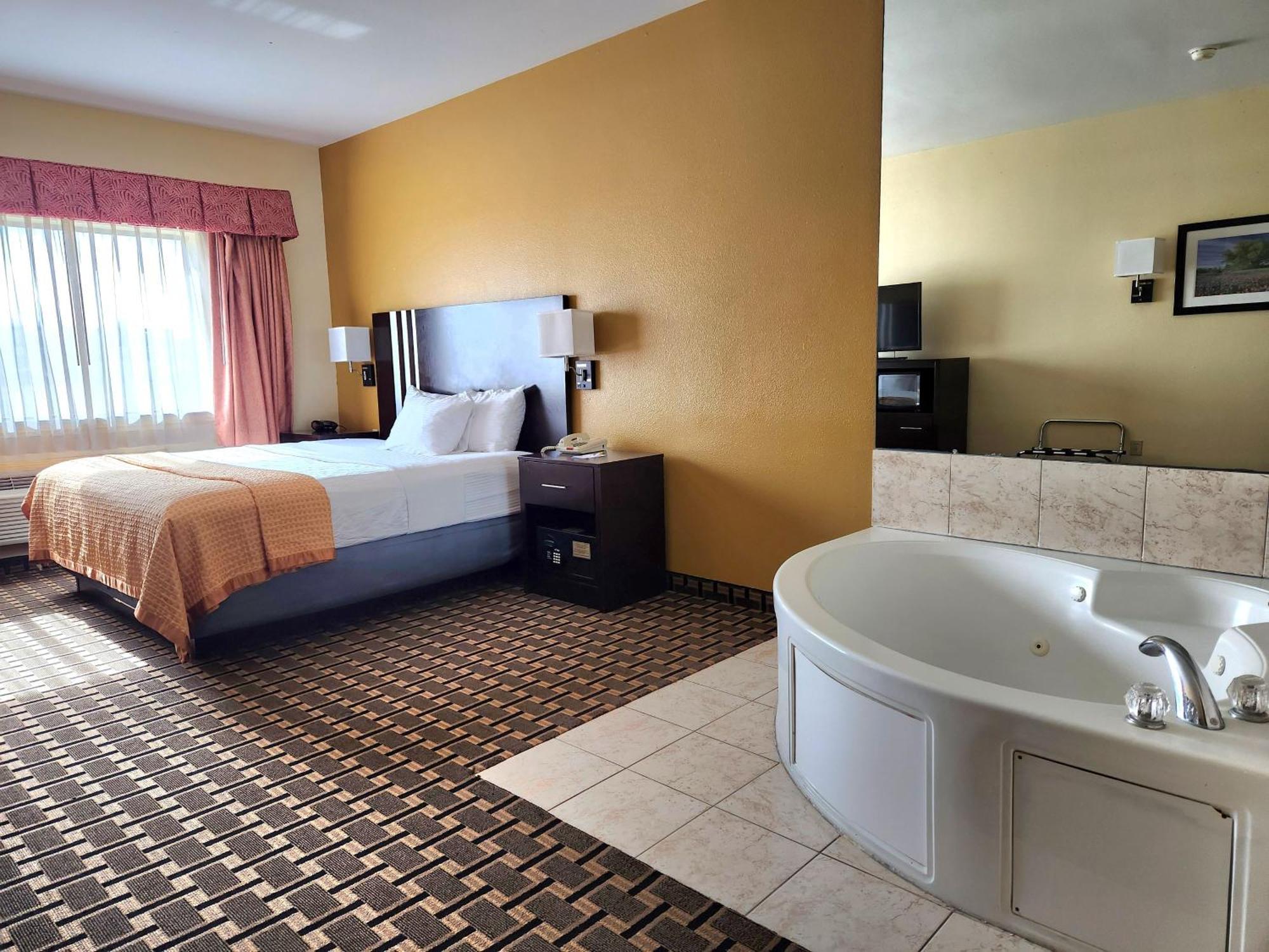 Days Inn & Suites By Wyndham Sam Houston Tollway Jersey Village Exterior foto