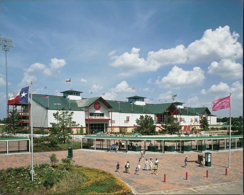 Days Inn & Suites By Wyndham Sam Houston Tollway Jersey Village Exterior foto